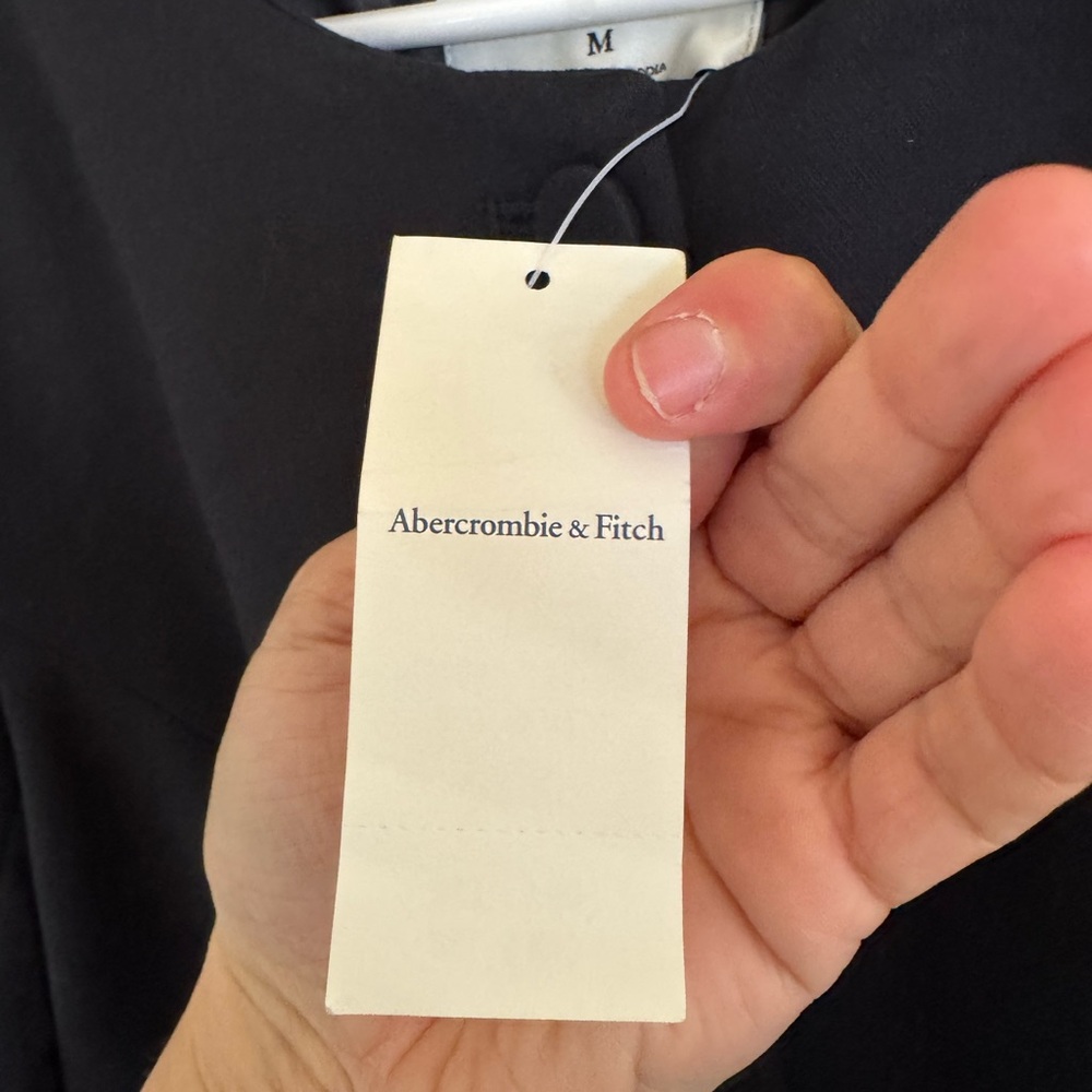 NWT Abercrombie & Fitch black collarless blazer size medium - Picture 4 of 8